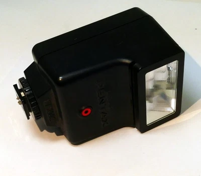 Pentax AF200S Flash LX Super Program ME - Not working Parts or Repair AS IS - Image 1 of 4