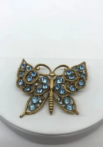 Vintage Blue rhinestone Butterfly Brooch pin Gold Tone unmarked 2 1/4" - Picture 1 of 5