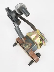 Delphi EGR Valve EG10379 for Chrysler Dodge Eagle Concorde Intrepid Vision 93-95 - Picture 1 of 6