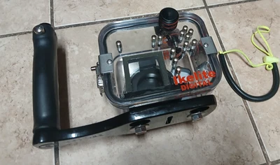 Carcasa submarina Ikelite para cámara Canon PowerShot G11 o G12 usada buena Foto 1 de 4