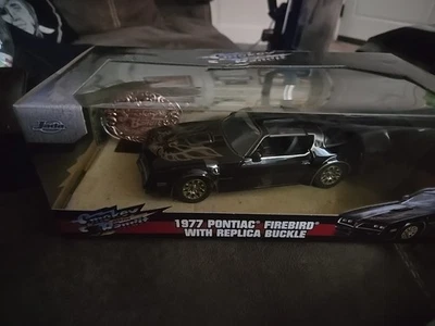 Jada Hollywood Rides Smokey and the Bandit 1977 Pontiac Firebird 1:24 Diecast - Image 1 of 2