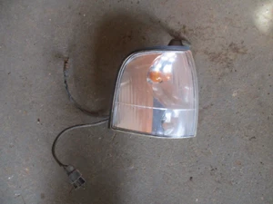Lente indicatore di direzione anteriore destro Ford Ranger 2002 - 2006 facelift mk1 originale - Foto 1 di 6
