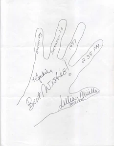 Lillian Muller autograph hand outline signed 1997; Playmate of the Year 1976 - Picture 1 of 1