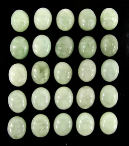 80,10 ct Natürliche Grüne Jade Lose Edelstein 8x10 mm Cabochon 25 Stck. Lot - 64435 - Bild 1 von 5