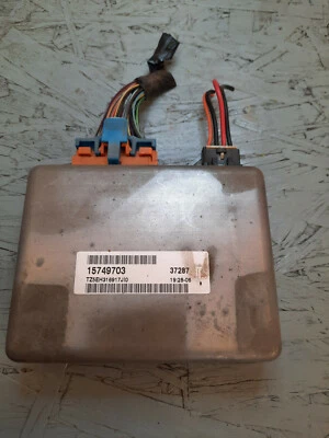 1999 2002 GMC Sierra Yukon Silverado Transfer Case Control Module 15749703 OEM - Image 1 of 2