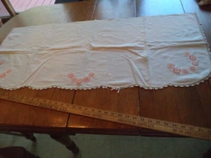 VINTAGE OLD EMBROIDERY DRESSER SCRAF ORANGE PEACH PINK YELLOW FLORAL 42.5" X 19" - Picture 1 of 15