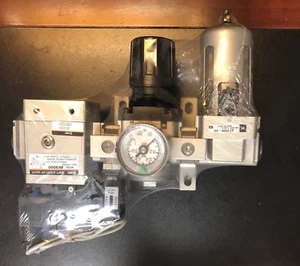 SMC AC3020-UIB-950246 REGULATOR ( AF3000-03 , AV3000 ) *NEW* - Picture 1 of 3
