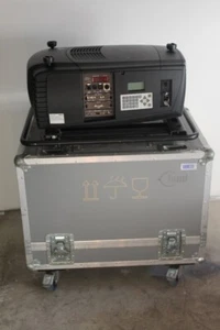 *Barco CLM HD8+Objektiv wählbar*Beamer Projektor projector 8000 ANSI 16:9 HD-SDI - Bild 1 von 18