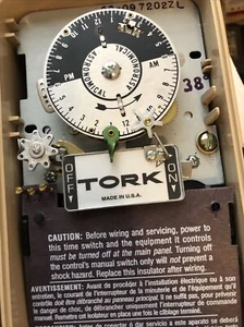 TORK MODEL 7202ZL ASTRONOMIC TIME SWITCH / 7202Z / 208-277 VAC / 60 HZ - Picture 1 of 3