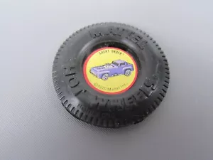 B52 Hot Wheels Redline HK 1970 Short Order Button Badge Plastic Original 1:64 - Picture 1 of 4