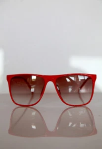Vintage Red Frame, Gradient Red Lenses - Picture 1 of 3