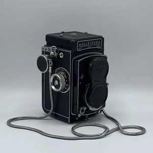Fotocamera doppia Franke & Heidecke Rolleicord DBP DBGM Germania (modello #1540163) - Foto 1 di 24