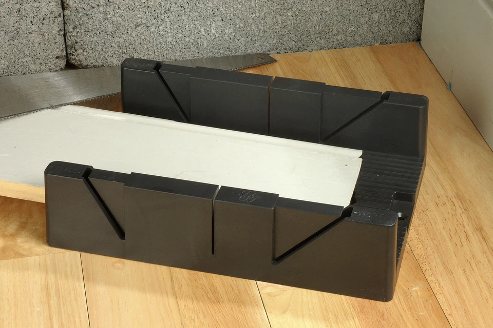 Linic UK Made Mitre Box Block, Mega, 45 60 & 90 degree 180 x 60mm x 320mm. W7083