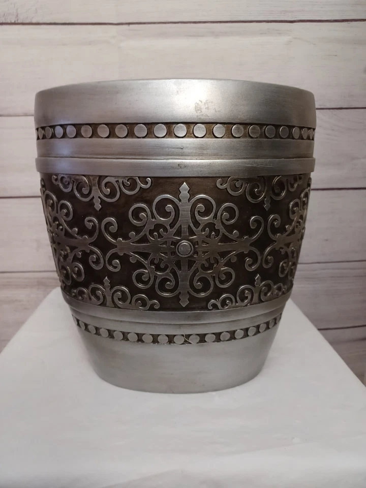 Raymond Waites? Maceta o maceta pesada de 10" gris antracita damasco en relieve Foto 1 de 4