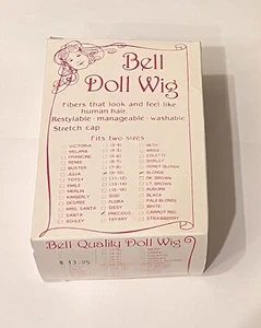 Parrucca bambola vintage Bell ~ preziosa ~ 9""-10"" bionda con scatola ed etichetta - lavaggio e stile - Foto 1 di 5