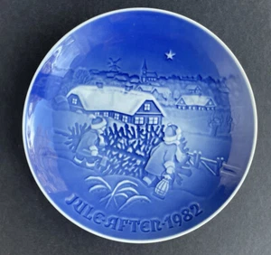 Vintage 1982 Bing & Grondahl Denmark Collection Plate “The Christmas Tree” - Picture 1 of 14