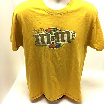 Camiseta masculina M&M's World tamanho G logotipo amarelo na frente - Imagem 1 de 4