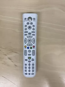 Official Microsoft Xbox 360 Universal Media Remote Tested Working - Picture 1 of 3