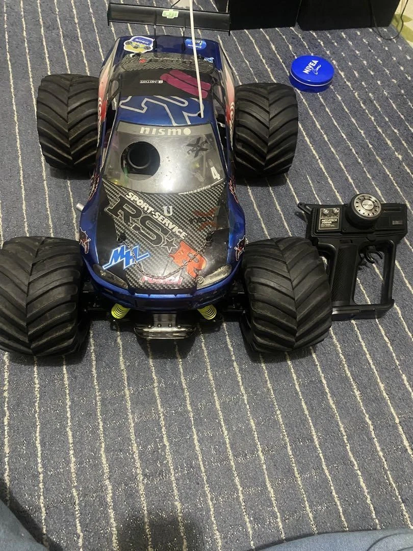 Kyosho RCカーmonster truck 1:8 Kyosho RC 1/8 Monster Truck USA-1 VE Brushless 4X4 *RTR*