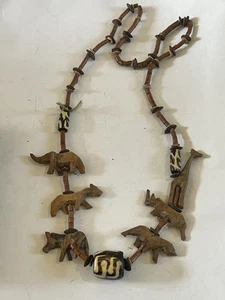 Safari Wooden Necklace Carved Animal Figures Elephant Giraffe Zebra Wood - Picture 1 of 5