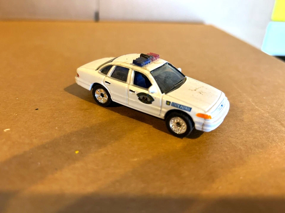 Matchbox #??? Ford Crown Victoria State Police w/Light Bar on Roof  1:70 Scale - Image 1 of 1