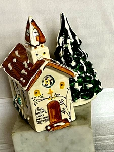 De colección 1976 Dept 56 “Wayside Chapel” pintado a mano retirado con luces de árbol - Imagen 1 de 17