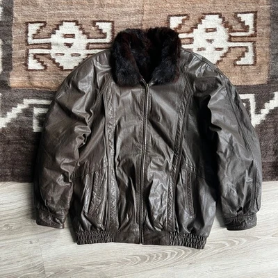 Vintage Men’s Brown Leather Bomber Jacket with Real Fur Lining & Collar Size L - Image 1 of 4