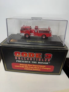CODE 3 COLLECTIBLES Detroit Fire Department Mack C Pumper Engine 49 - Picture 1 of 7