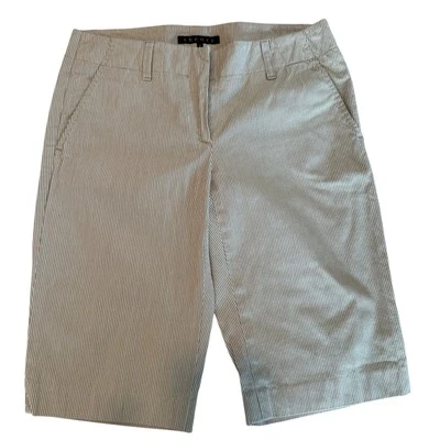 Theory Women's Striped Shorts  Size 2 Beige and White Stripes Pockets Above Knee - Image 1 of 4