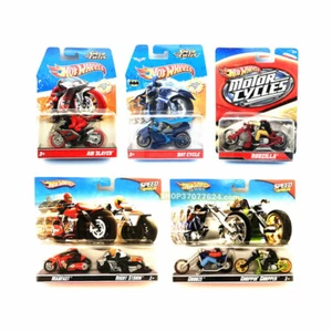 Excavadora con figura para motocicletas Hot Wheels rodillo de carretera - Imagen 1 de 60