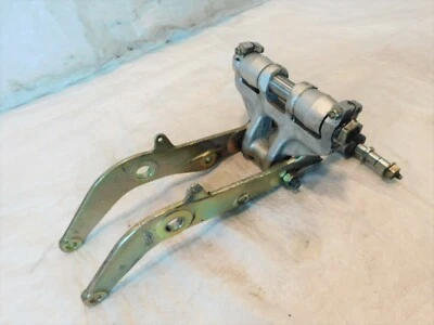 Triumph Trophy 3 900 & 4 1200 Sprint & Trident Rear Wheel Shock Absorber Linkage - Изображение 1 из 4