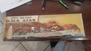 AIRFIX 1/600 H.M.S. AJAX NAVE DA GUERRA PLASTIC MODEL KIT VINTAGE - Foto 1 di 8