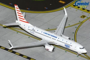 GEMINI JETS HARRIS-WALZ CAMPAIGN B737-800 1:400 DIECAST GJKAI2322 IN STOCK - Picture 1 of 1