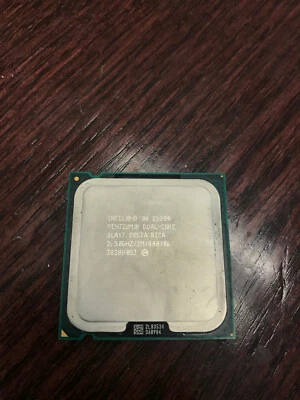 Intel SLAY7 Pentium Dual Core E5200 2.50GHz/2M/800 Socket 775 CPU Processor - Image 1 of 2
