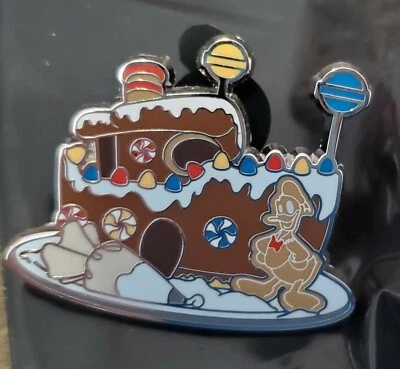 Значок Disney Donald Duck Gingerbread Houses 2021 Mystery Pin LR - Изображение 1 из 4