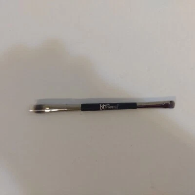 NEW 6.5" IT Cosmetics  Heavenly Luxe No Tug Dual Airbrush Eyeshadow 2 in 1 #5 - Image 1 of 4