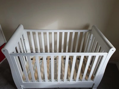 Babymore Eva Sleigh Drop Side Cot Bed With Drawer - White. Needs Assembling - Image 1 of 4