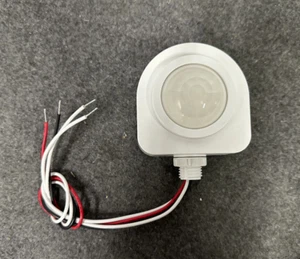 iR-TEC TRANS LOS-502 Lens F Line Voltage Occupancy Sensor Ambient Light Sensing - Picture 1 of 3