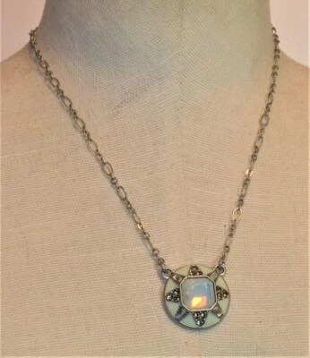 Vintage Firmato Lia Sophia Color Argento Smalto Strass Ciondolo Su 18 " Catena - Immagine 1 di 3