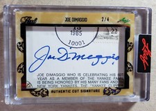 2021-22 Leaf Pearl Authentic Cut Signature Joe DiMaggio Auto /4 New York Yankees