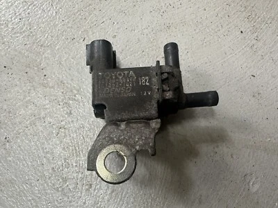 2001-2005 Lexus GS430 OEM Vacuum Switch Valve VSV Switching Assy 4.3L V8 3UZ - Image 1 of 4