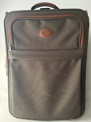 Mala de transporte Longchamp com rodas marrom bagagem de viagem acabamento em couro marrom - Imagem 1 de 4