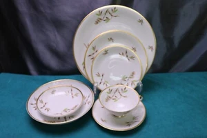 Plato de vajilla BOMBAY Edelstein China de 7 piezas dorado Alemania #16879 - Imagen 1 de 14