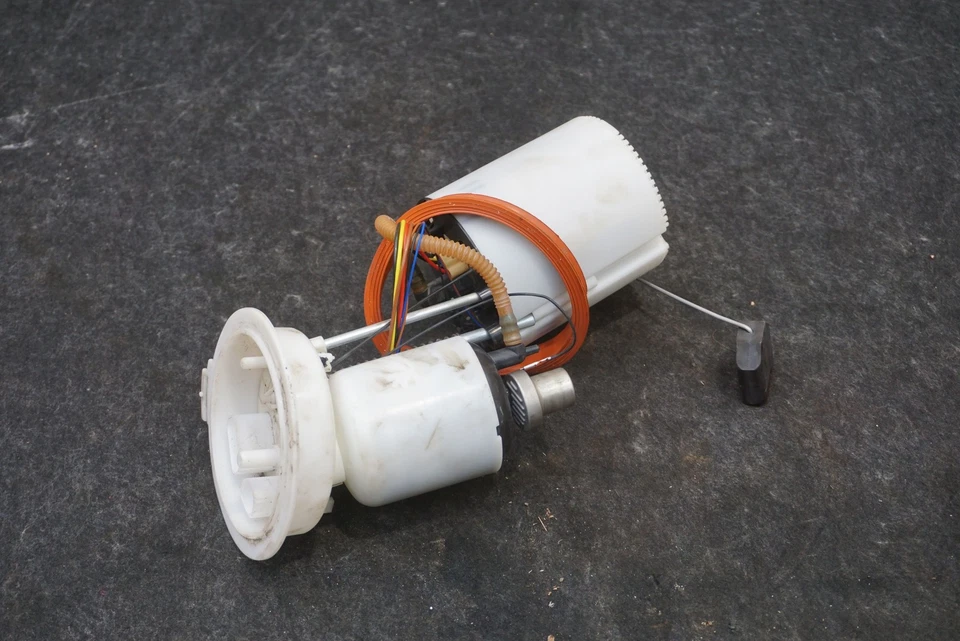 Bomba de tanque de combustible de gasolina 4G0919051 OEM Audi A6 A7 S6 S7 2013-17 Foto 1 de 4