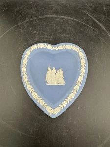Wedgwood England blau Jasperware Herz 4,5" Schmuck Pin Schale Tablett - Bild 1 von 10