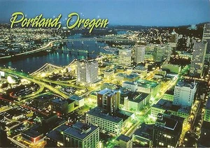 Cartolina O Oregon Portland veduta aerea di notte mai usata come nuova - Foto 1 di 1