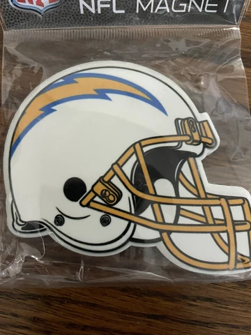 NFL Los Angeles LA San Diego Chargers Thick Helmet Logo Magnet Football Cover