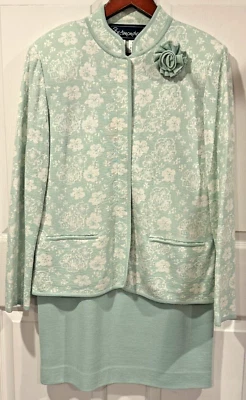 BELMONDE Women’s Mint Green Floral Wool Blend Size 12 Knitted 2 Piece Suit 190 - Image 1 of 4
