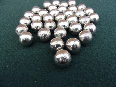 35  17.2mm approx round lead balls catapult  slingshot ammo - Image 1 of 2