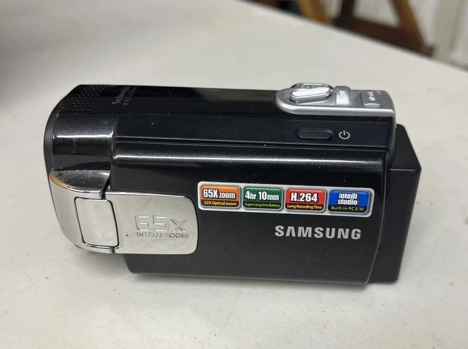 Samsung Small Handheld F40 Camcorder -  Black - Image 1 of 4